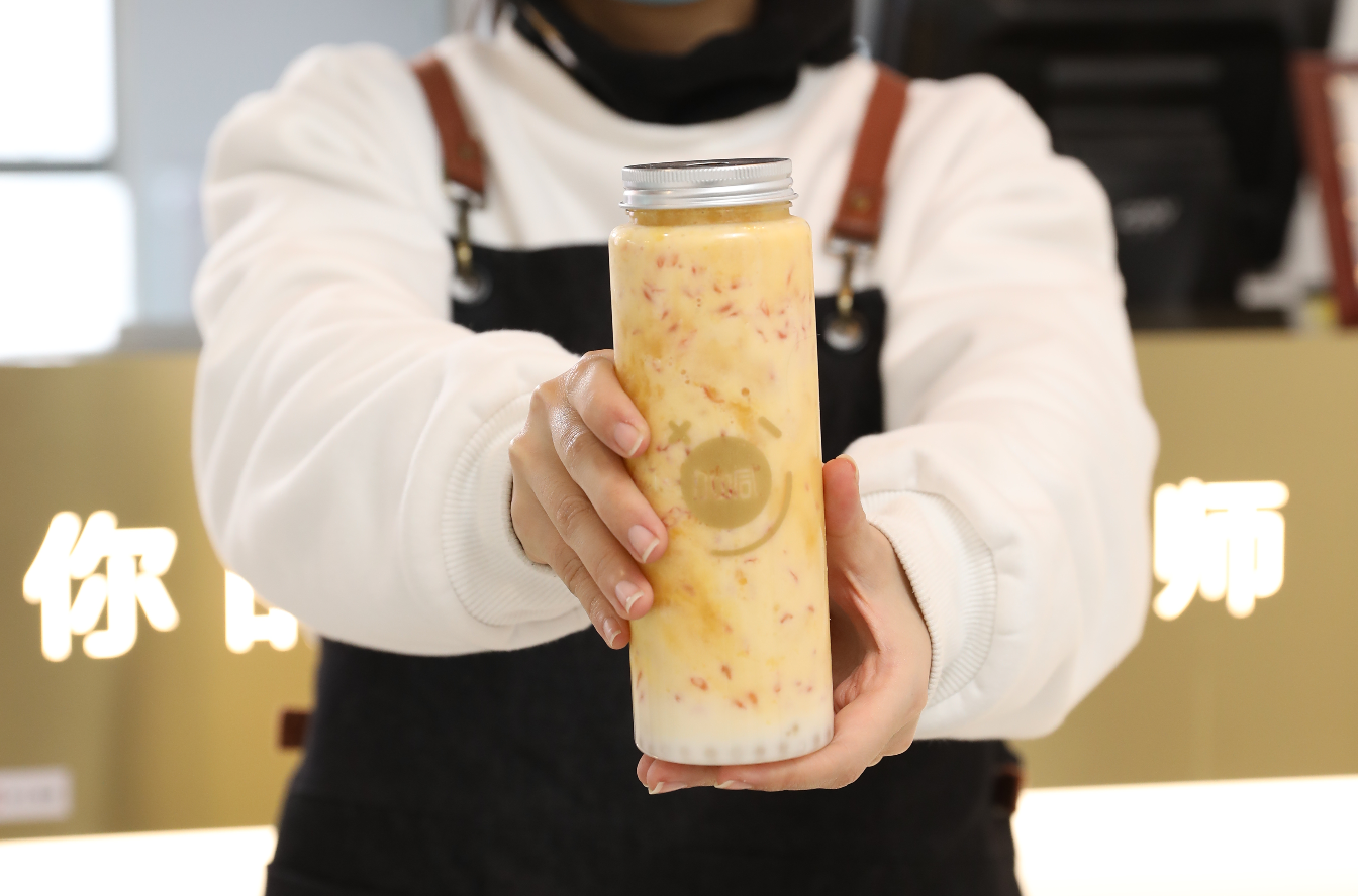 万利国际官网茶饮：奶茶店是否可以作为创业的选择